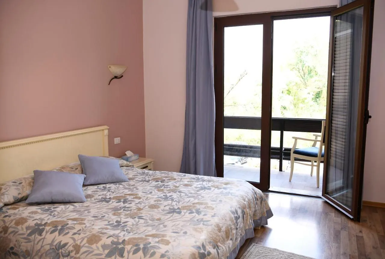 ****  Hotel Restaurant Dreri Tirana Albania